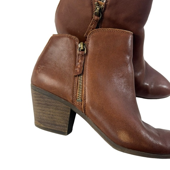 Frye Judith Zip Leather Booties Cognac Brown Size 9.5M - Picture 6 of 11